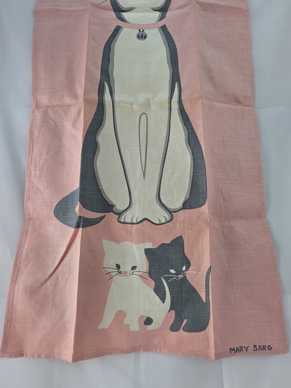 MCM 5os Mary Sarg Pink Cat Tea Towel - Cute Proud Mom Cat Kitten Illustration - Picture 3 of 4